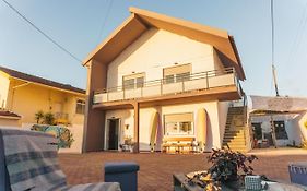 Hospedium Hostel Republica Surf House